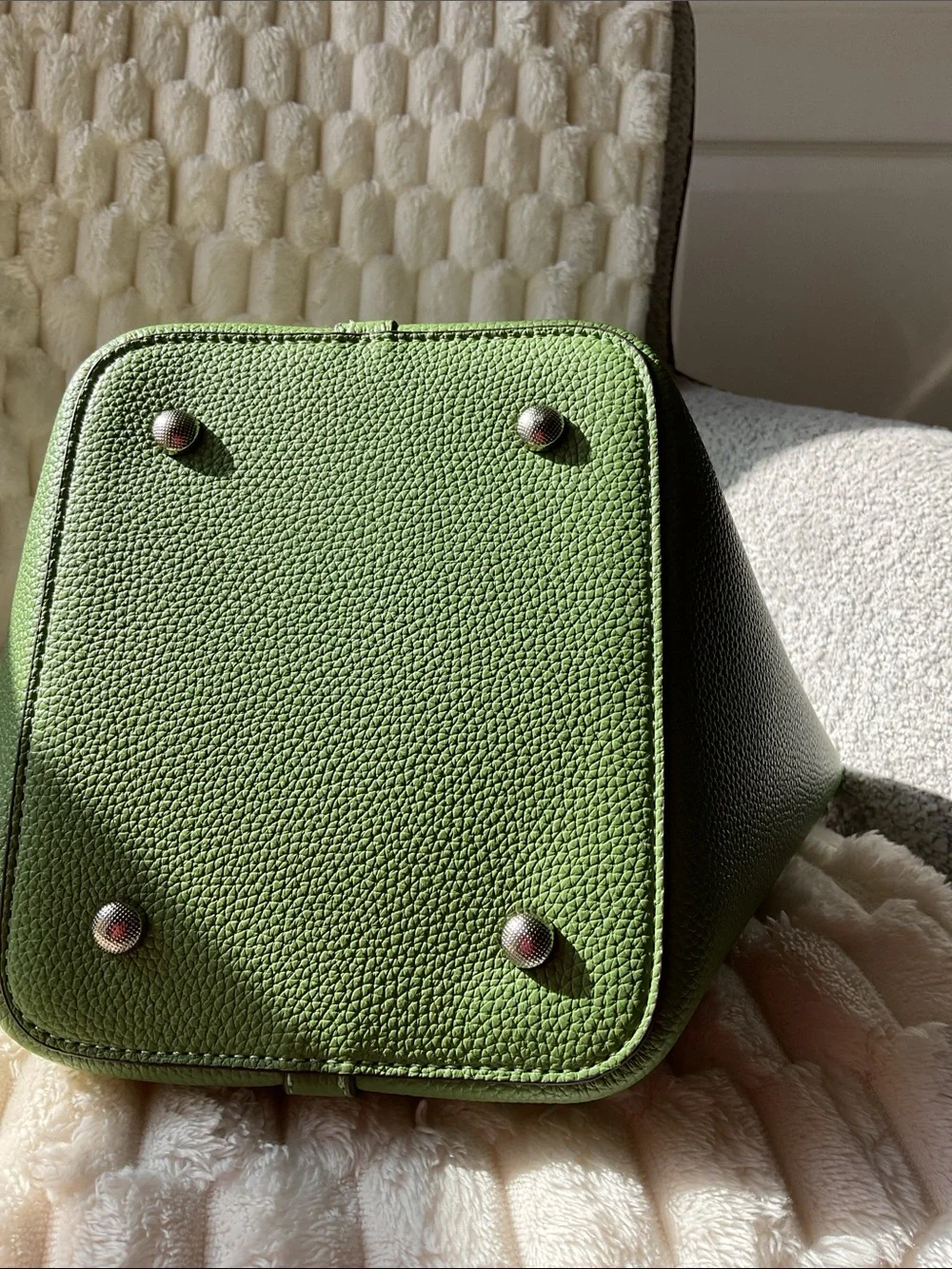 N/A stylish green
